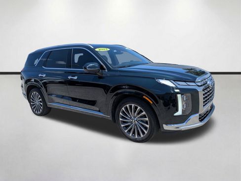 Used 2023 Hyundai Palisade Calligraphy AWD/4WD image 2