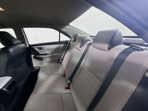 Certified 2017 Toyota Camry SE image 21