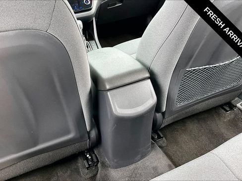 Used 2020 Hyundai Ioniq SE FWD image 12