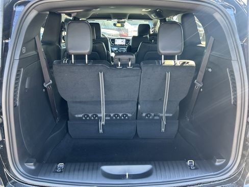 New 2026 Chrysler Pacifica Select w/ S Appearance Package image 7