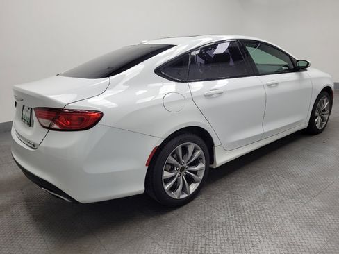 Used 2015 Chrysler 200 S image 10