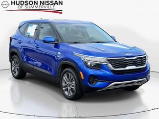 Used 2022 Kia Seltos LX image 1