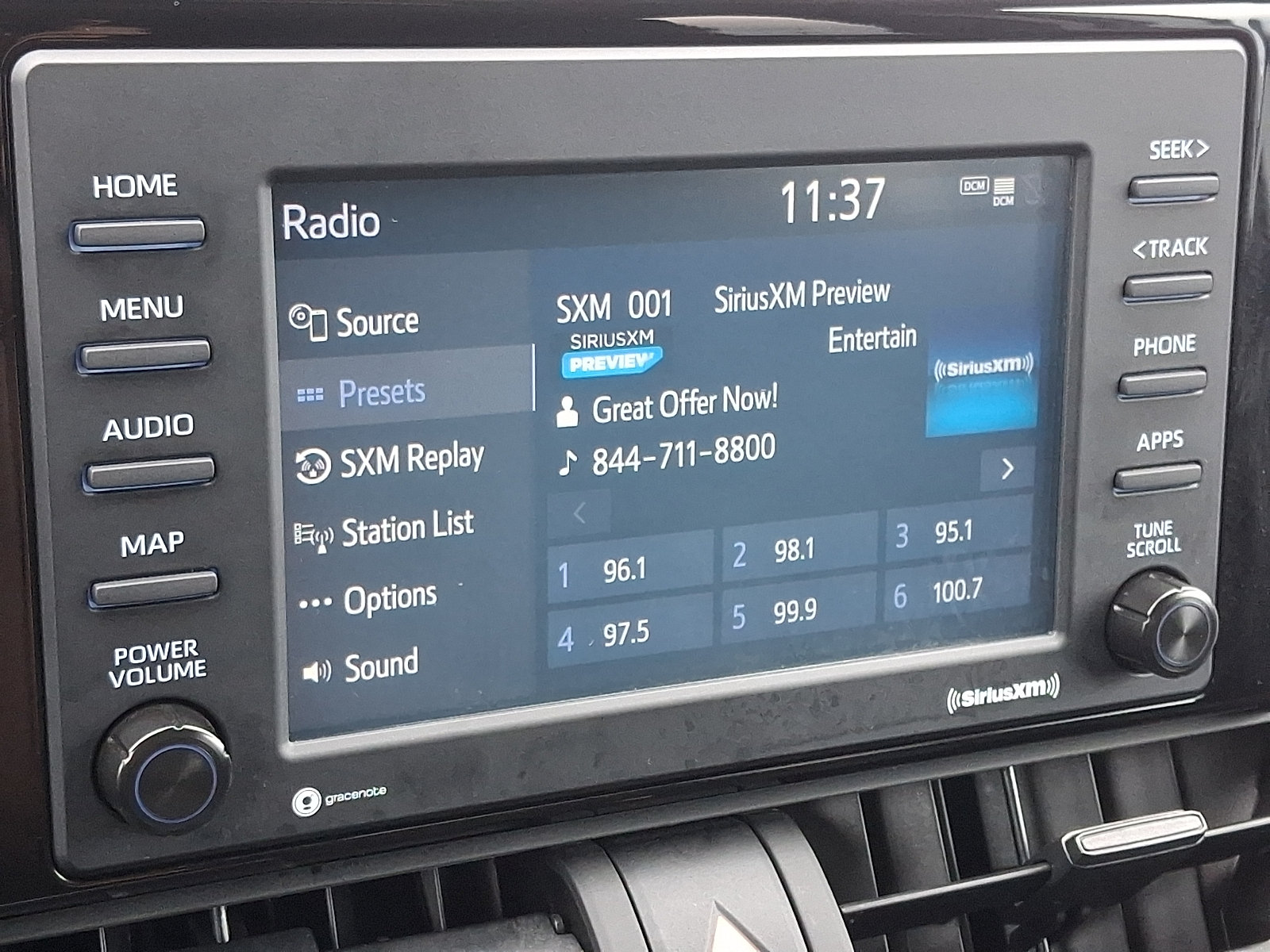 Used 2021 Toyota RAV4 XLE AWD/4WD image 16