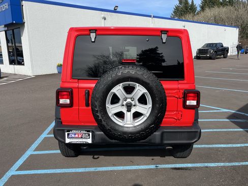 Used 2021 Jeep Wrangler Unlimited Sport w/ Sun And Sound Package image 4