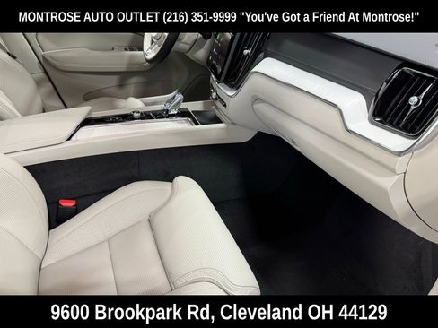 New 2026 Volvo XC60 T8 Ultra w/ Protection Package Premier image 44