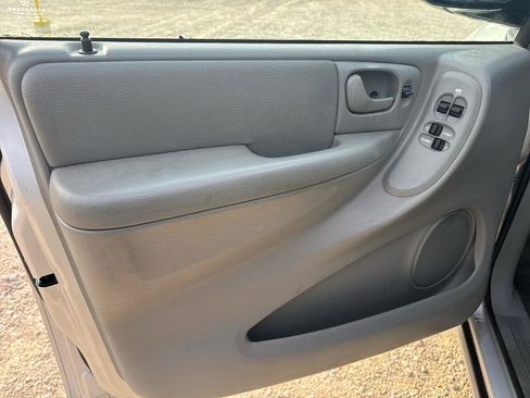 Used 2007 Dodge Grand Caravan SXT image 10