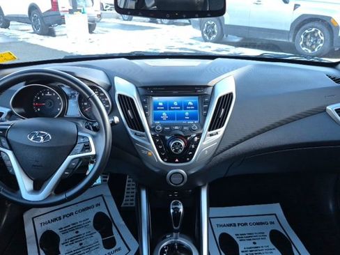 Used 2016 Hyundai Veloster w/ Option Group 02 image 19