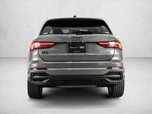 Certified 2024 Audi Q3 2.0T Premium Plus w/ Premium Plus Package image 7