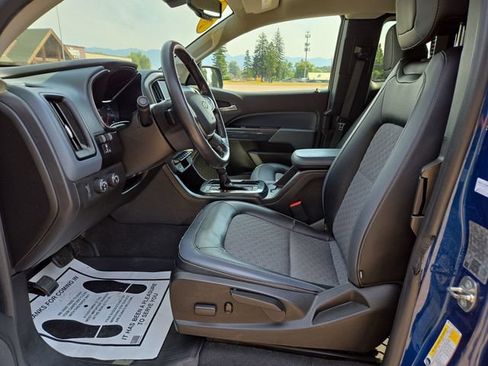 Used 2020 Chevrolet Colorado Z71 AWD/4WD image 2