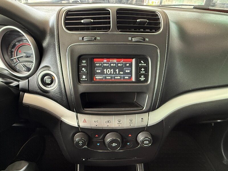 Used 2019 Dodge Journey SE w/ Premium Group FWD image 31