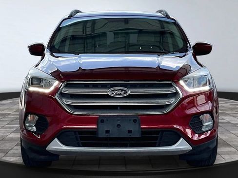 Used 2018 Ford Escape SEL FWD image 2