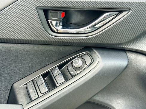 Certified 2025 Subaru Crosstrek 2.5i Limited w/ Crosstrek Mirror Package image 25