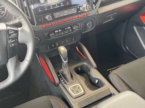 Used 2026 Nissan Frontier PRO-4X AWD/4WD image 42