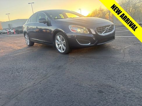 Used 2012 Volvo S60 T6 image 1