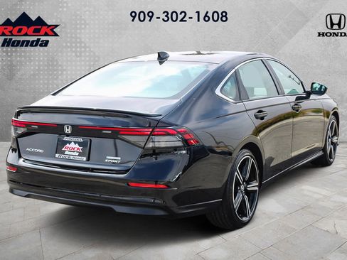 Used 2025 Honda Accord Sport image 6