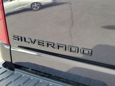 Used 2024 Chevrolet Silverado 2500 Custom w/ Custom Value Package image 8