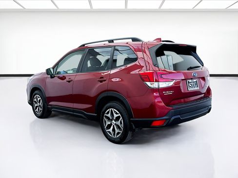 Used 2021 Subaru Forester Premium image 6