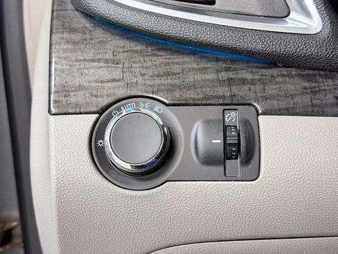 Used 2014 Buick Encore FWD image 37