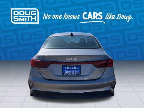 Used 2024 Kia Forte LXS image 4