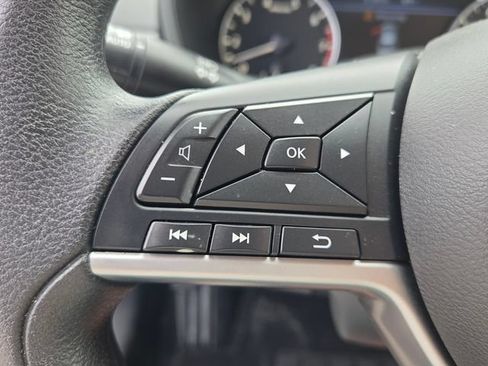 Used 2024 Nissan Altima 2.5 SV FWD image 25