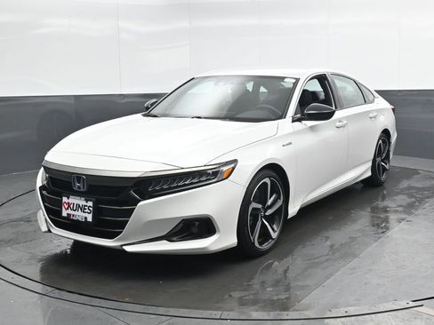 Used 2022 Honda Accord Sport image 8