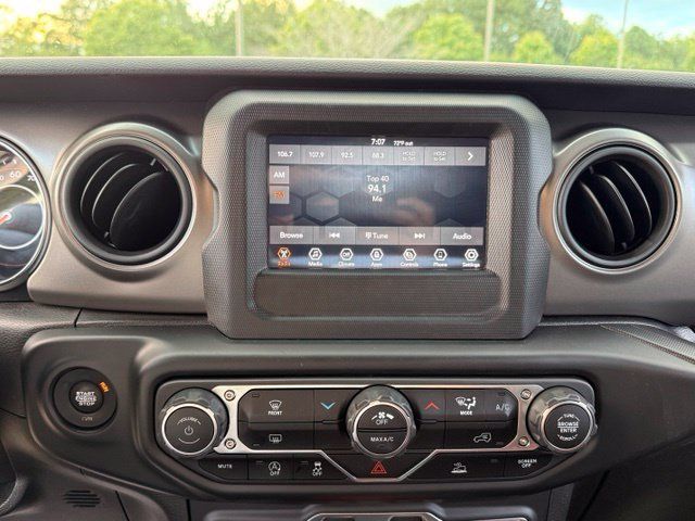 Used 2022 Jeep Wrangler Unlimited Sport AWD/4WD image 17
