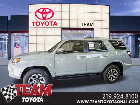 Used 2023 Toyota 4Runner TRD Off-Road AWD/4WD image 1