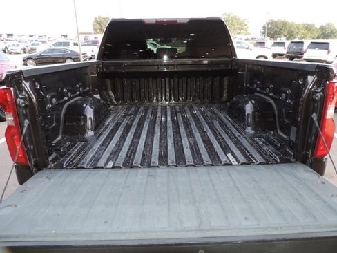 Used 2019 Chevrolet Silverado 1500 Custom Trail Boss w/ Infotainment Package image 16