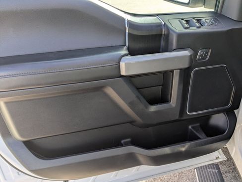 Used 2020 Ford F150 Platinum w/ Equipment Group 701A Luxury image 14