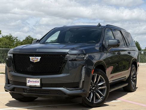 Used 2021 Cadillac Escalade Sport w/ Driver Assist Tech Package AWD/4WD image 2