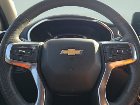 Used 2025 Chevrolet Blazer LT AWD/4WD image 24