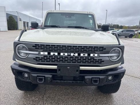 Used 2025 Ford Bronco Badlands AWD/4WD image 3