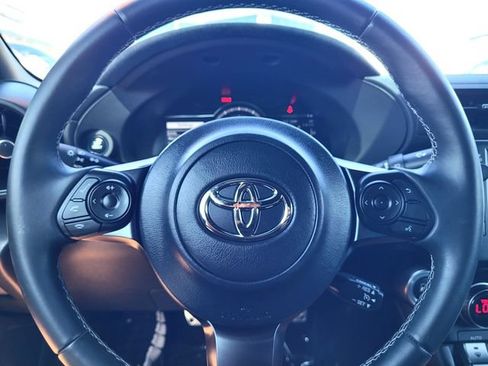 Used 2022 Toyota GR86 Premium w/ ALL Weather Mat Package (TMS) RWD image 25