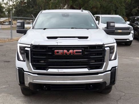 Certified 2024 GMC Sierra 2500 Pro w/ Convenience Package image 2