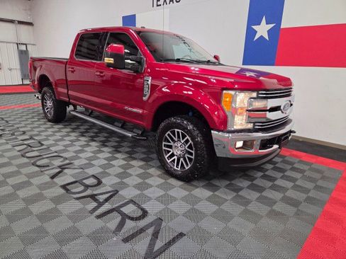 Used 2017 Ford F250 Lariat w/ Lariat Value Package AWD/4WD image 24