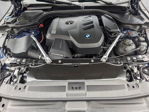 Used 2025 BMW 530i w/ Premium Package image 23