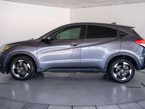 Used 2018 Honda HR-V EX image 4