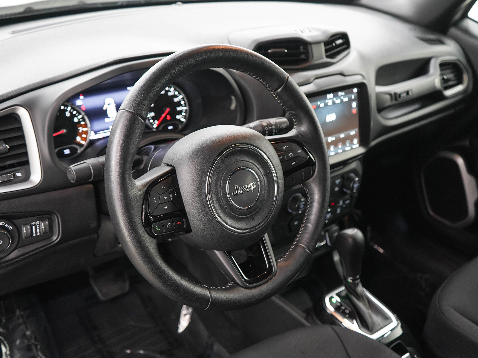 Used 2021 Jeep Renegade Latitude AWD/4WD image 20