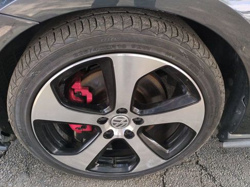 Used 2015 Volkswagen GTI SE image 10
