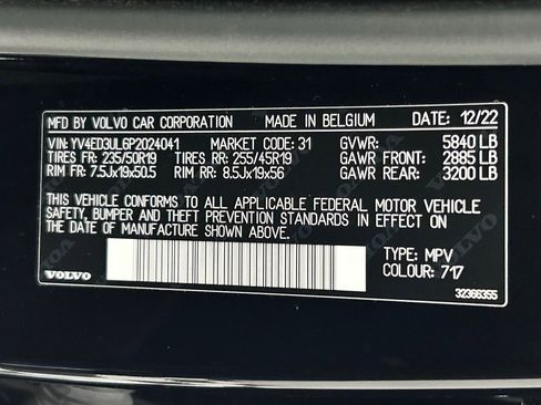 Used 2023 Volvo XC40 Recharge Plus image 24