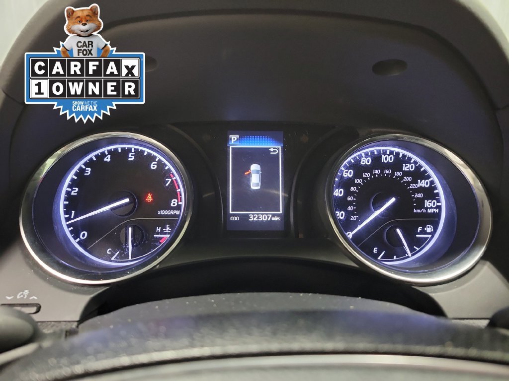 Used 2020 Toyota Camry SE FWD image 25