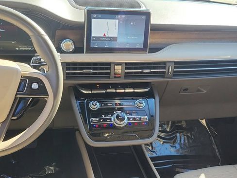 Certified 2022 Lincoln Corsair Reserve w/ Elements Package image 20