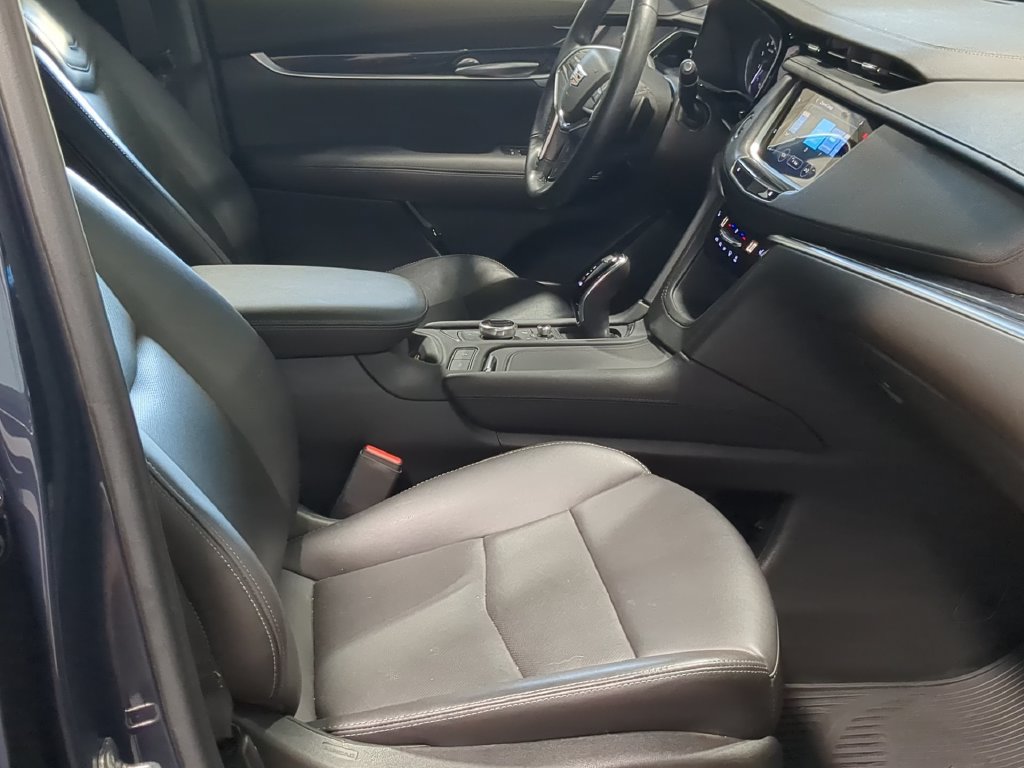 Used 2024 Cadillac XT5 Premium Luxury AWD/4WD image 27