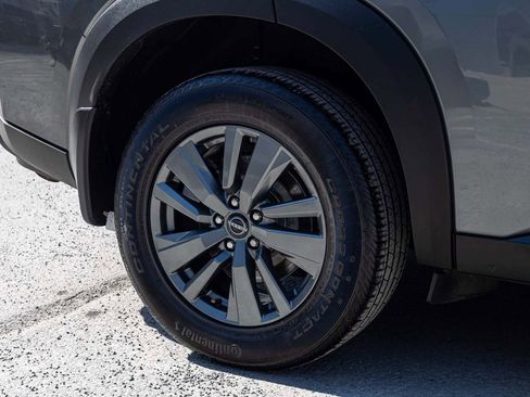 Used 2023 Nissan Pathfinder SV image 10