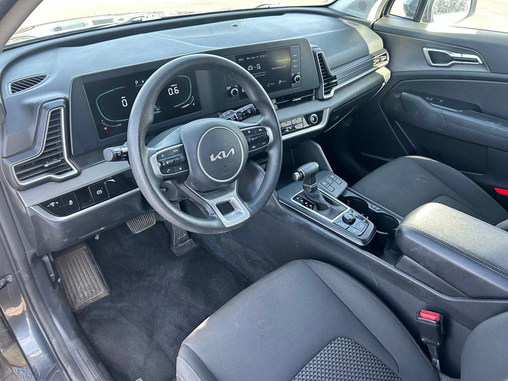 Used 2023 Kia Sportage LX AWD/4WD image 24