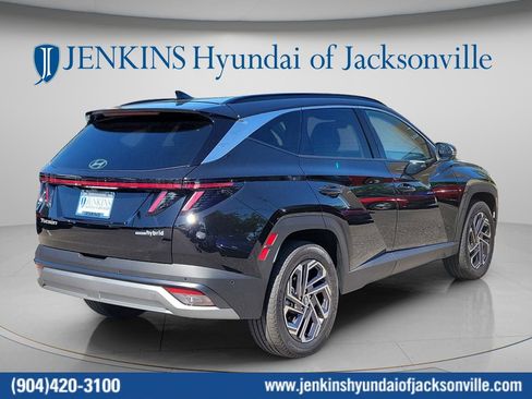 Used 2026 Hyundai Tucson Limited AWD/4WD image 4