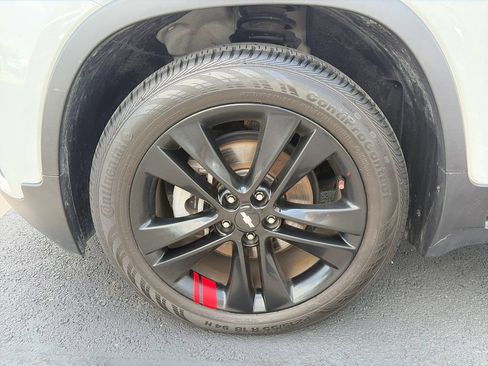 Used 2021 Chevrolet Trax LT w/ Redline Edition FWD image 25