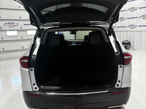 Used 2019 Buick Enclave Essence FWD image 36