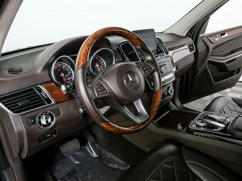 Used 2019 Mercedes-Benz GLS 550 4MATIC image 5