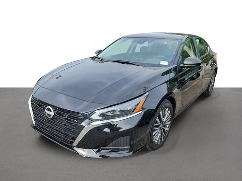 Used 2026 Nissan Altima 2.5 SV FWD image 1